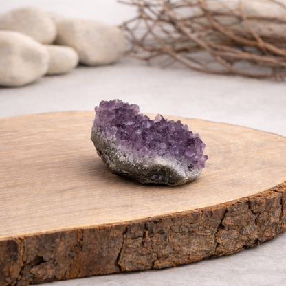 Géode d'Améthyste d'Uruguay, qualité A, 75g, référence : AME07, pierre de sagesse et d'élévation spirituelle.