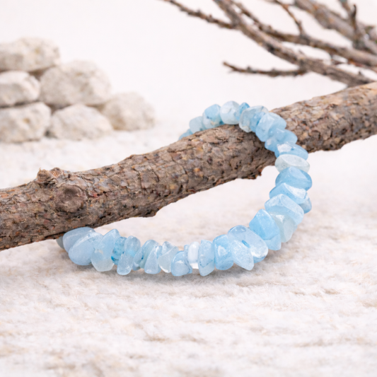Bracelet baroque en Aigue marine, qualité AA, pierre de l'apaisement et de la communication.