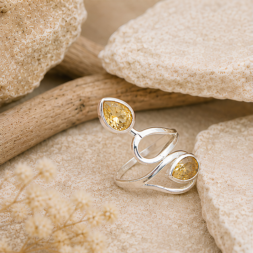 Bague pierre Citrine facettée sur monture en argent 925