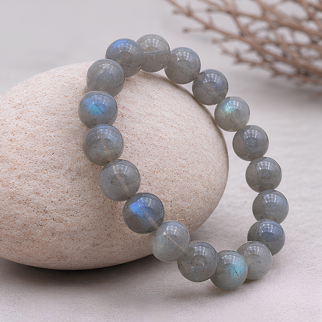 Bracelet en labradorite naturelle, perles 8 mm, vue rapprochée