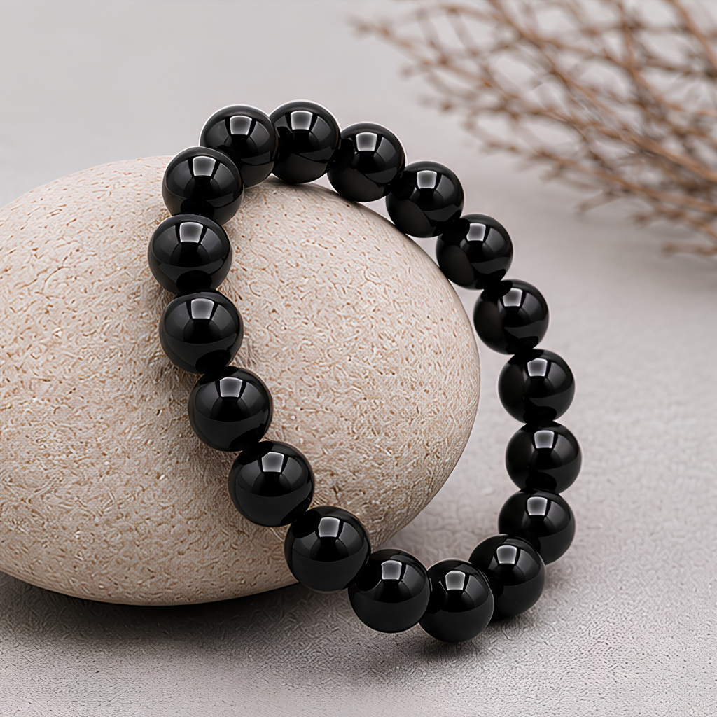 Bracelet en obsidienne noire naturelle, perles 8 mm, vue rapprochée