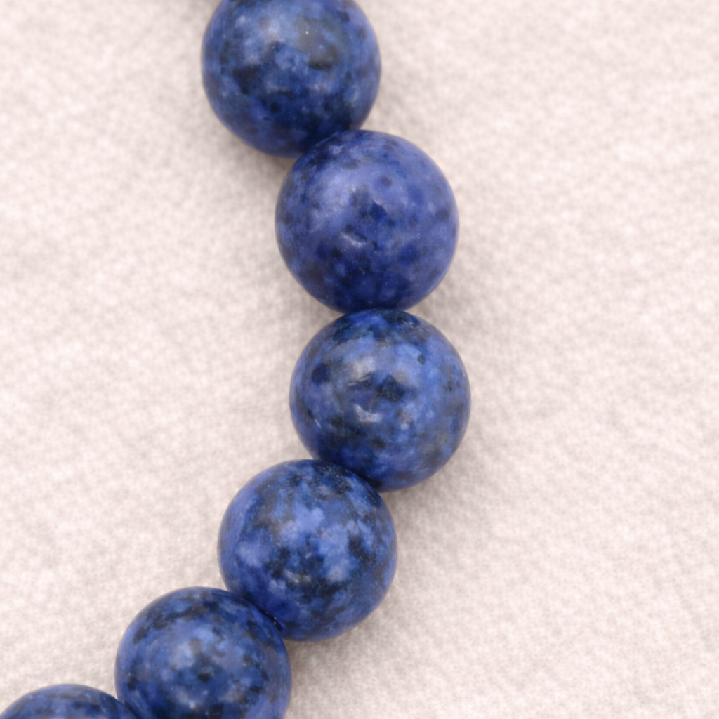 Bracelet perle en Dumortiérite, qualité A, pierre de la maîtrise de soi et de la concentration.