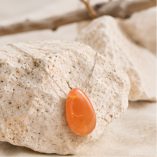 Pendentif en pierre percée de cornaline naturelle