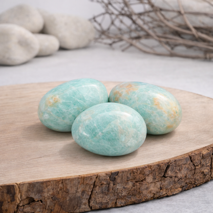 Pierre roulée d'amazonite, 15g, entre 2 et 3 cm, qualité AB, pierre de communication apaisée et d'harmonie émotionnelle.