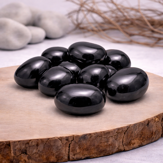 Pierre roulée d'obsidienne noire, 18g, entre 2 et 3 cm, qualité A, pierre de protection et d'ancrage profond.