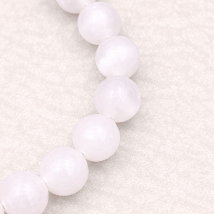 Bracelet perle en Sélénite, qualité AA, pierre de la purification et de l'élévation spirituelle.